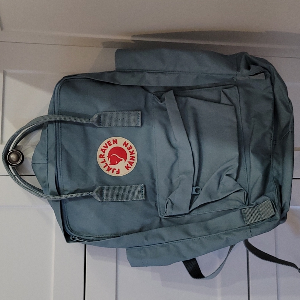 New Without Tags Fjallraven Kanken Backpack